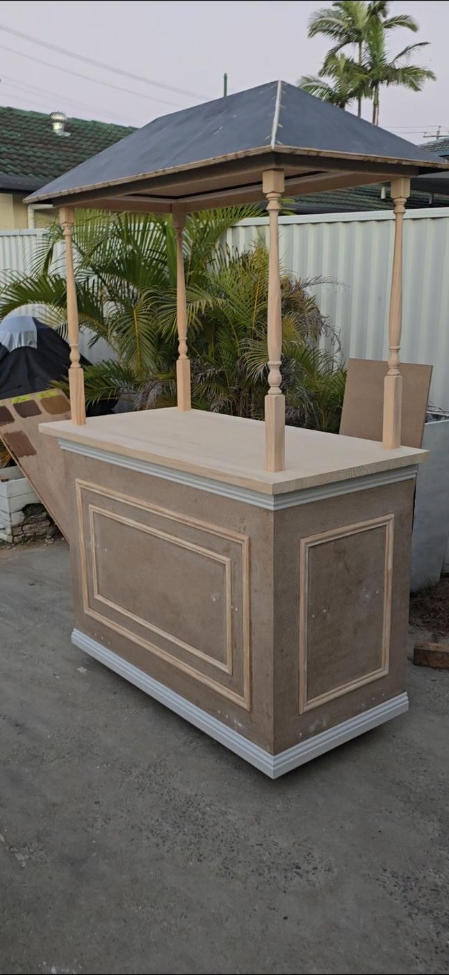 Champagne cart construction detail